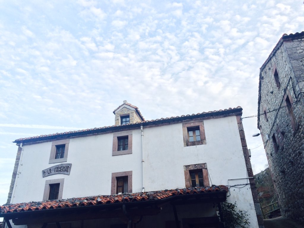 UnicornioRosaPH's tweet photo. Tresviso. Imágenes de un pueblo espectacular ¡Venid a conocerlo! Eso sí.. Hacerlo será todo un reto 😅 #RevolucionPH https://t.co/LMN0lrq8VB