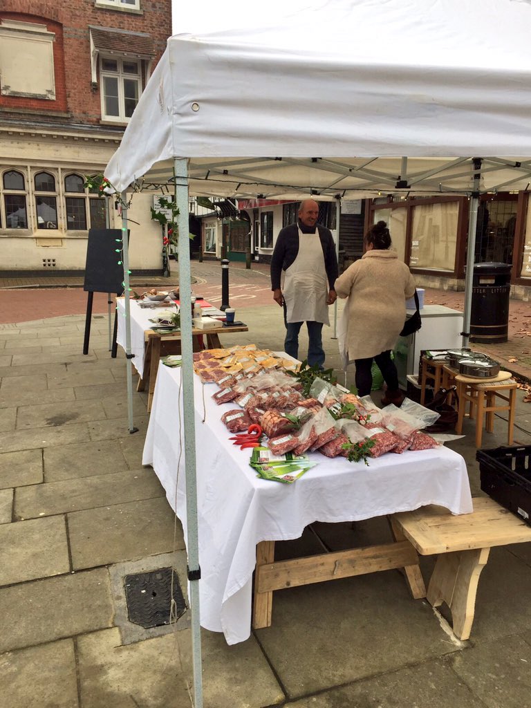 East Grinstead Farmers Market, 9am - 2pm on the high street today. #EatTheSeasons