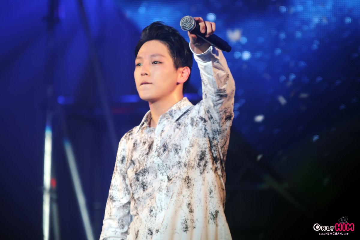 KHCuniverse's tweet photo. 151115 @BAP_Himchan 있다가 보자~^^
#BAPSHOWCASE #HIMCHAN #김힘찬 https://t.co/oHpErLvM7z