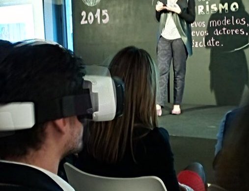TriperoneCom's tweet photo. ¿Cómo se ve Londres desde #Bilbao? Oculus como herramienta de marketing The View from The Shard #Turistopia https://t.co/6MjcHJPMyr