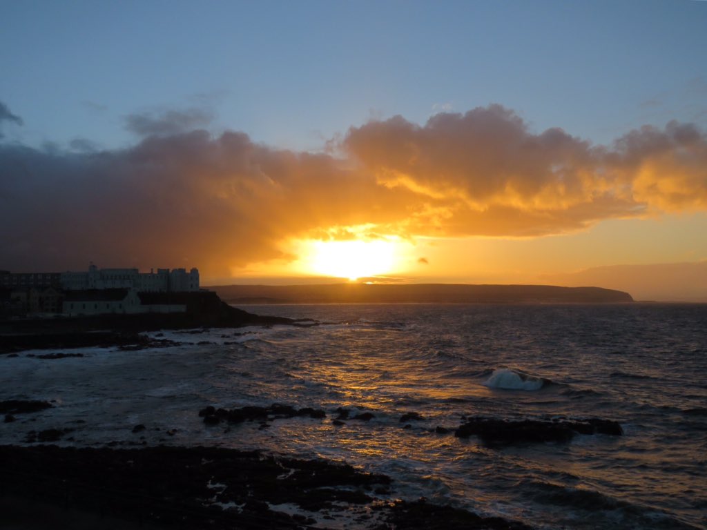 Fiery Sunset this evening in Portstewart <a href="/WeatherCee/">Cecilia Daly</a> <a href="/barrabest/">Barra Best</a> <a href="/angie_weather/">angie phillips</a> <a href="/newslineweather/">IrishWankers</a> <a href="/liam_beckett/">Liam Beckett MBE</a>