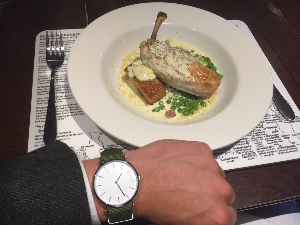 lyfewatches's tweet photo. Hungry for successπ #lyfestyle #lyfetime #lyfechanger #lyfewatches #food #foodporn #tbt #instafood #watches https://t.co/qqvyrOy9kN