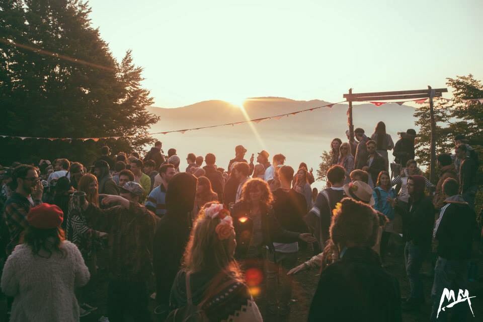 Rhi 🔥 tweet media