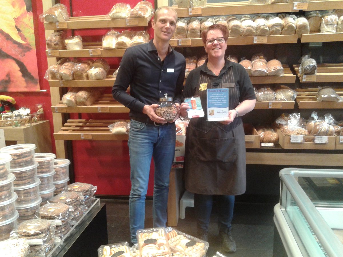 Lokale samenwerking,  raad aantal pepernoten en win.... #optisport #warnsveld #echtebakker