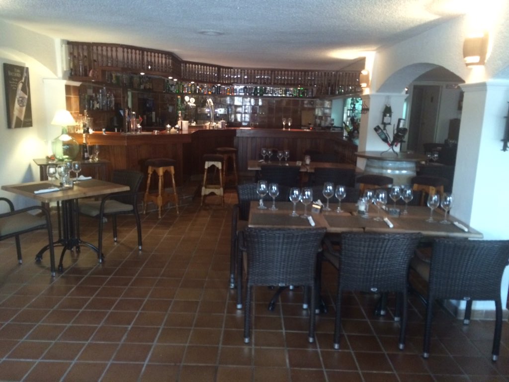 LaBodegaCM's tweet image. Te esperamos !!! Tenemos variedad de vinos y gin &amp;amp; tónics y alguna que otras novedades