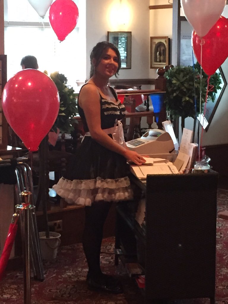 JobbersRest's tweet image. French maids @JobbersRest  today #BeaujolaisDay  #BeaujolaisNouveau  #essexpub
