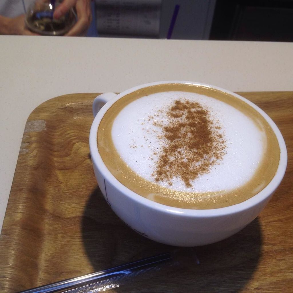 CoffeeBrue's tweet photo. New #Coffee Instagram by @kyoyoonjung #coffee #capuccino #garosugil #sinsadong #seoul #cafe #tothedifferent #신사동 #가… https://t.co/pvUlQ9tfiF