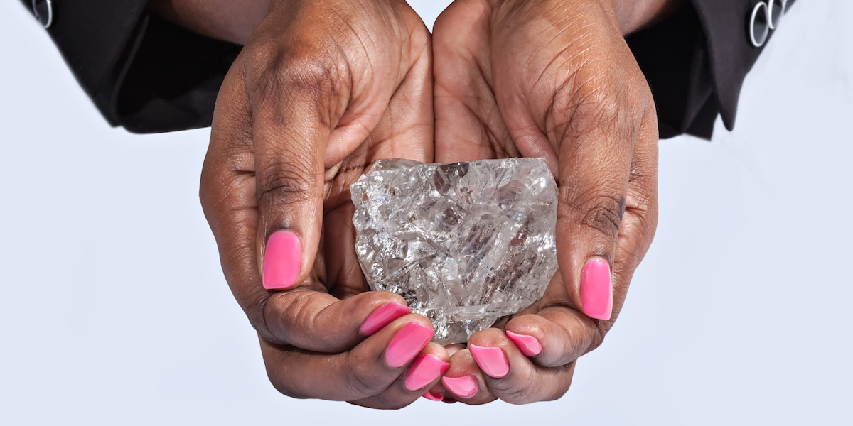 BusinessInsider's tweet photo. Second largest diamond ever found recovered from mine in Africa — via @Telegraph https://t.co/f0oAxJiuPZ https://t.co/Admg001CIJ