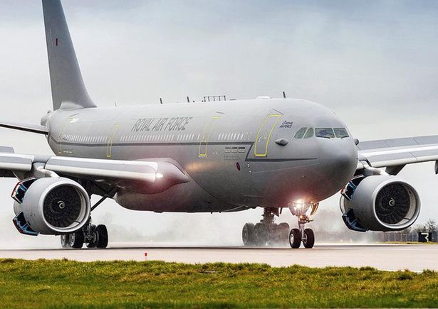 MirrorPolitics's tweet photo. An expert says David Cameron's telling porkies about the cost of his new jet https://t.co/smHJNie9Ly https://t.co/1fJh8W4TP1