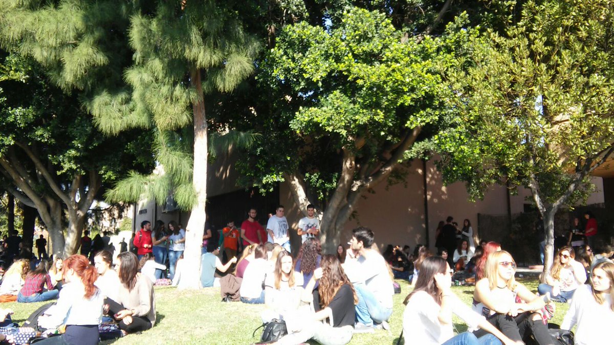 FdE_Malaga's tweet photo. ¡Primeras imágenes de la barrilada de hoy! ¡Gracias por venir! https://t.co/iSDSxGU7uo