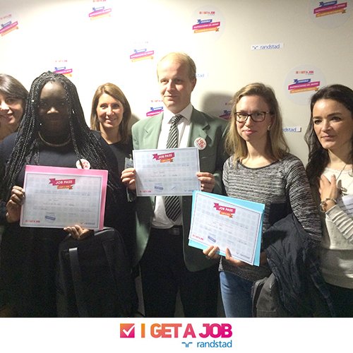 randstad_france's tweet photo. #igetajob se passe aussi à #Grenoble 
Tous fiers d'avoir décroché leur #JobPass 
Merci @dridihouda @randstad_france https://t.co/bokLbhOE81