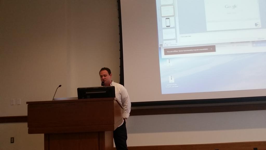 TechBreakfast's tweet photo. Jesse Bookspan #GuestNet, Inc. presenting at Philadelphia @TechBreakfast https://t.co/OW9J1gEuQ2