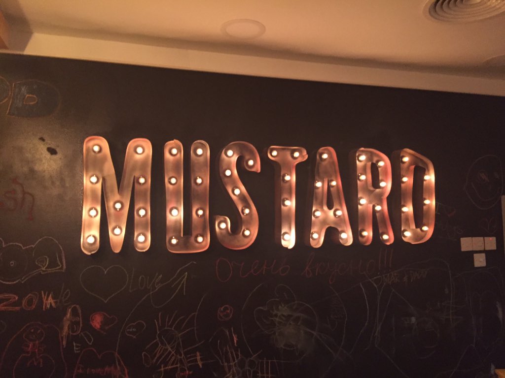 JLT_Residents's tweet photo. Tonight's dinner, JLTs new gourmet hot dog place - Mustard! They've giving food for free! Cluster Q :) https://t.co/Mm3nyr66EP