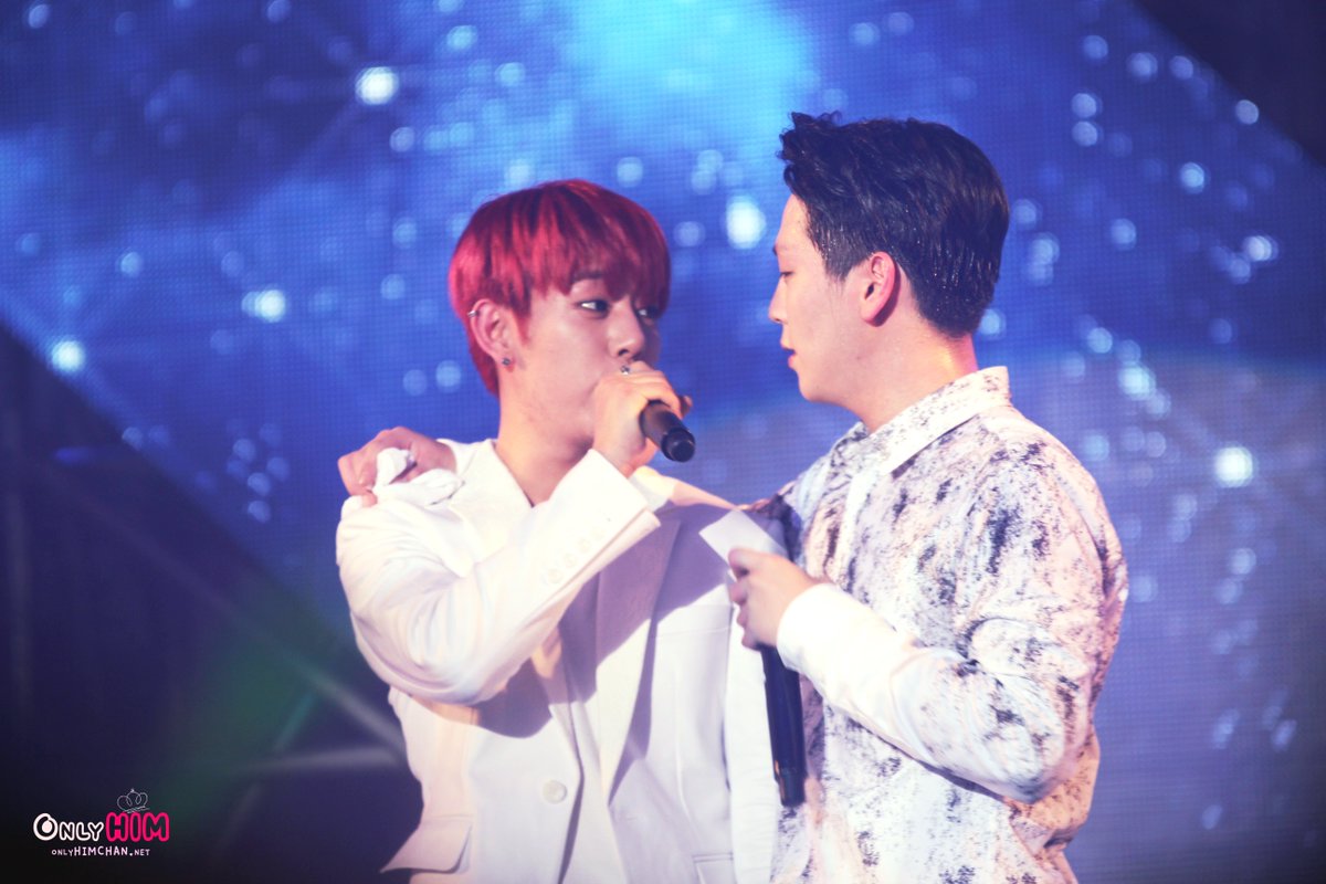 KHCuniverse's tweet photo. MATRIX 스페셜! ㅋㅋㅋㅋㅋㅋㅋ
@BAP_Himchan @BAP_Daehyun
#BAPSHOWCASE #MATRIX #BAP151115 https://t.co/69sIzhHUm9