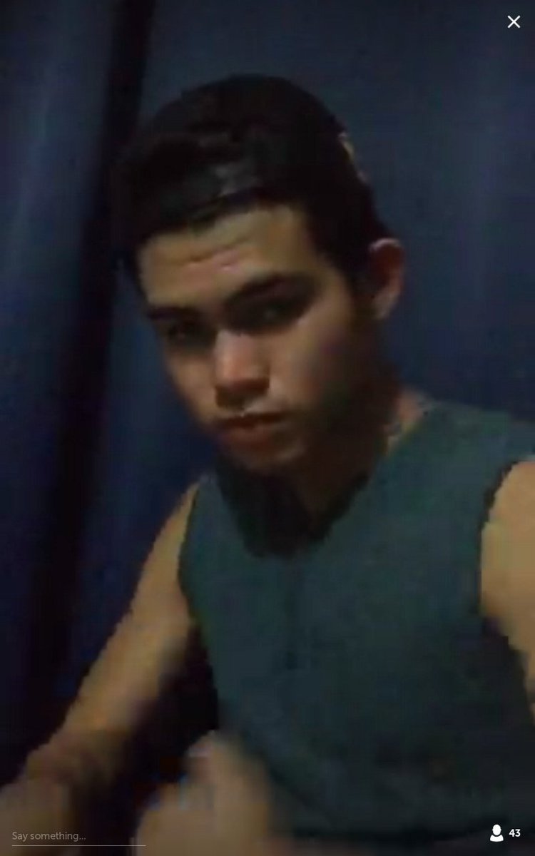 ErickaFanio's tweet photo. #Periscope: Kala nyo tapos na no? #INIGOPERISCOPE Now I got like 500+ hearts for you. 😄😍💕💕 https://t.co/lx26aTmhzs