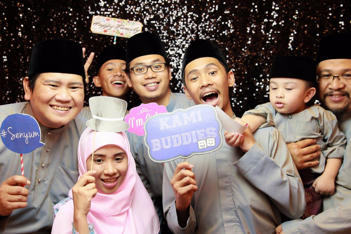 clickonmeinsta's tweet photo. We love you Badar&amp; Noria #noyaudinwedding https://t.co/kzd6lZ7xaM