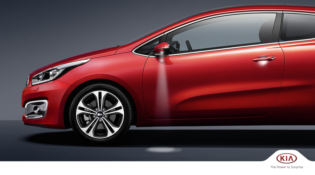 KiaUK's tweet photo. Prepared for wet #weather, day or night with the new Kia cee'd #Barney #rain #PuddleLight https://t.co/H7aswQkcjC