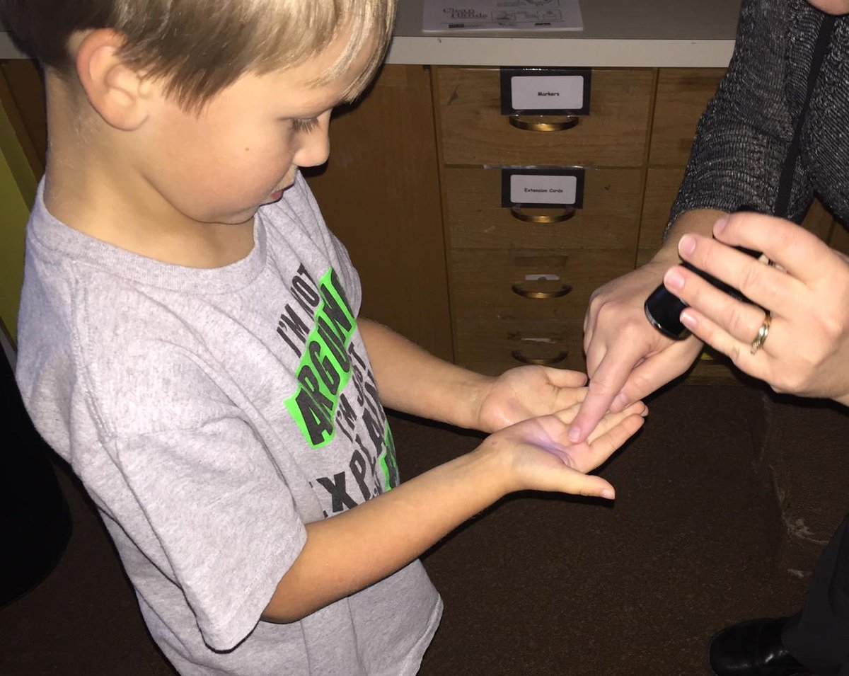 lhedrick_laura's tweet image. Getting a hand washing review with nurse Angie this morning! #hpcstorm #goodbyegerms
