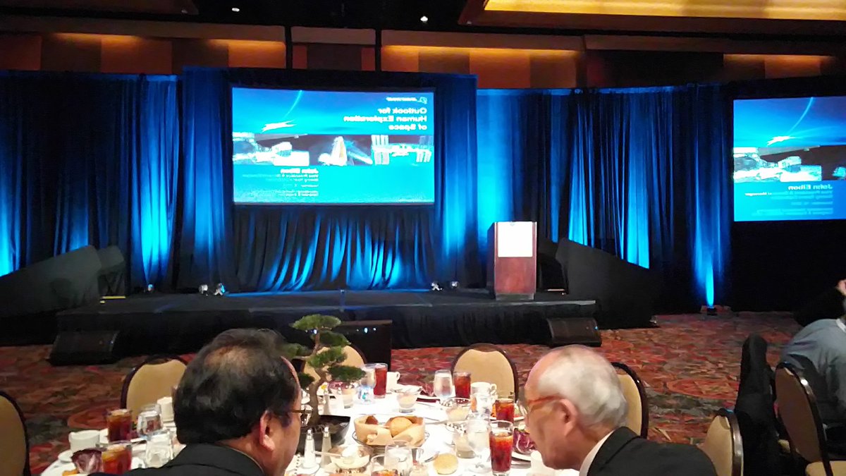Euterpe_K's tweet image. Awesome Plenary given by John Elbon, vice-president and general manager at Boeing #IMECE2015