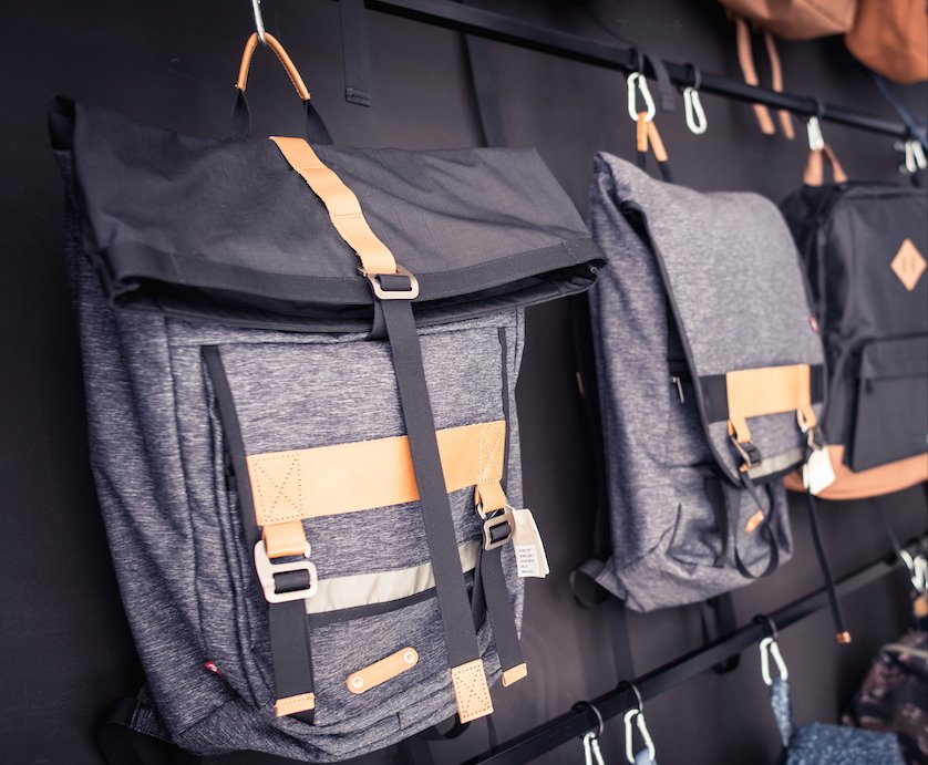 city_pac's tweet photo. Z myślą o rowerzystach @LEVIS #Commuter  #backpack  #plecak  #streetstyle #citypac 
https://t.co/5qk1FK68bG https://t.co/97Noag3QZq