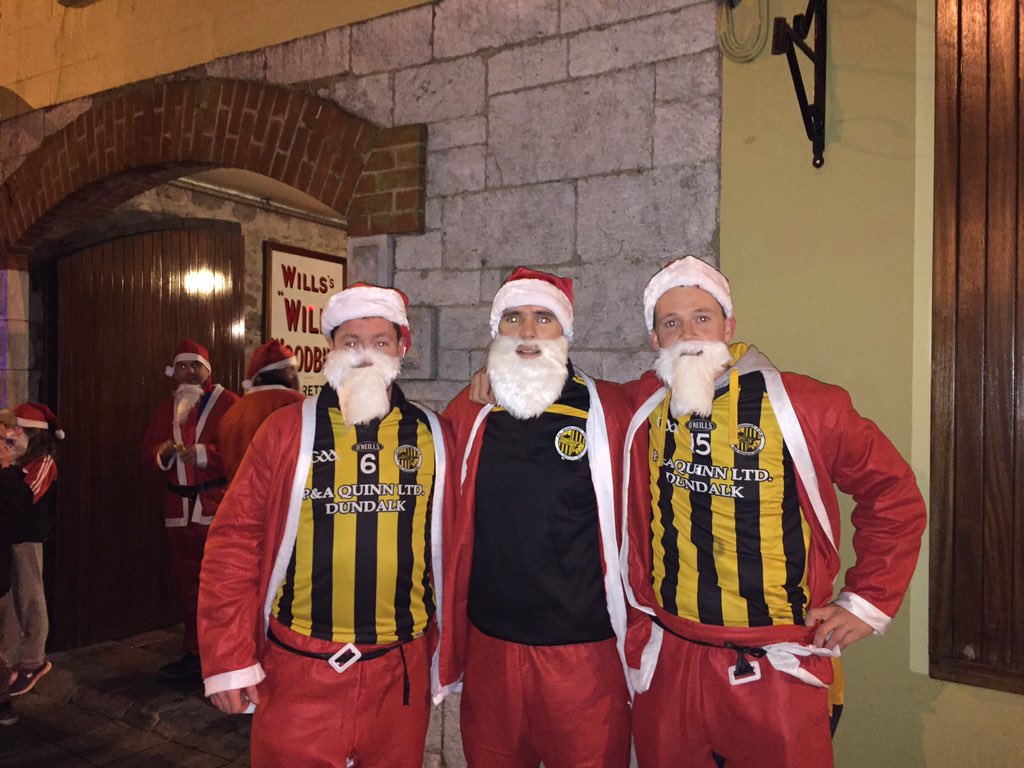 ronniedrew84's tweet photo. Santa Fun Run Carrickmacross for fellow clubman Martin Cotter @napsofficial @m1989w https://t.co/jFSWX6mz9p