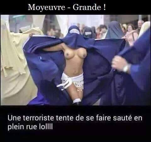 ArmandTV_'s tweet photo. ALERTE ATTENTAT ! Une terroriste veut se faire sauter !! https://t.co/ksyHA0tSN8