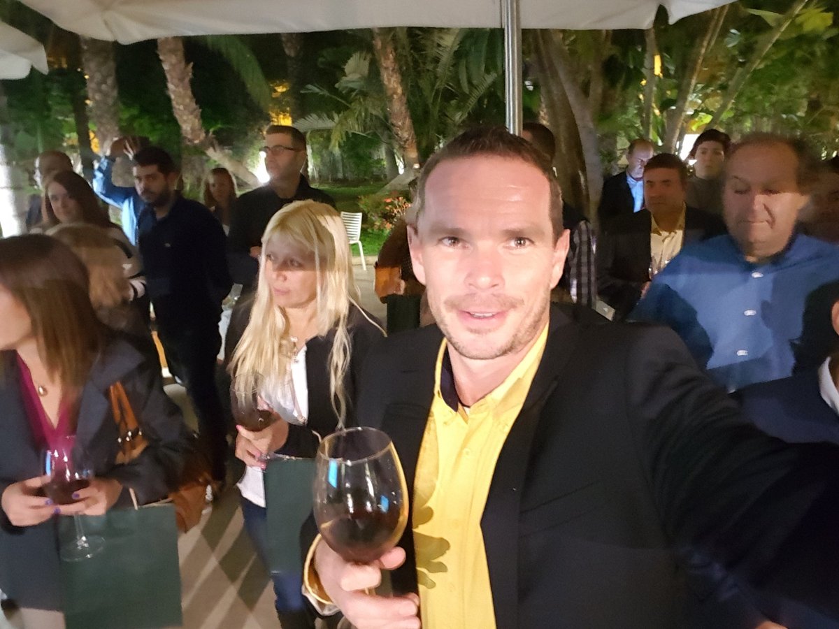 johndenglish's tweet photo. Encuentro empresarial en el hotel Areca #hotelarecamola https://t.co/3VpK3MvWC2