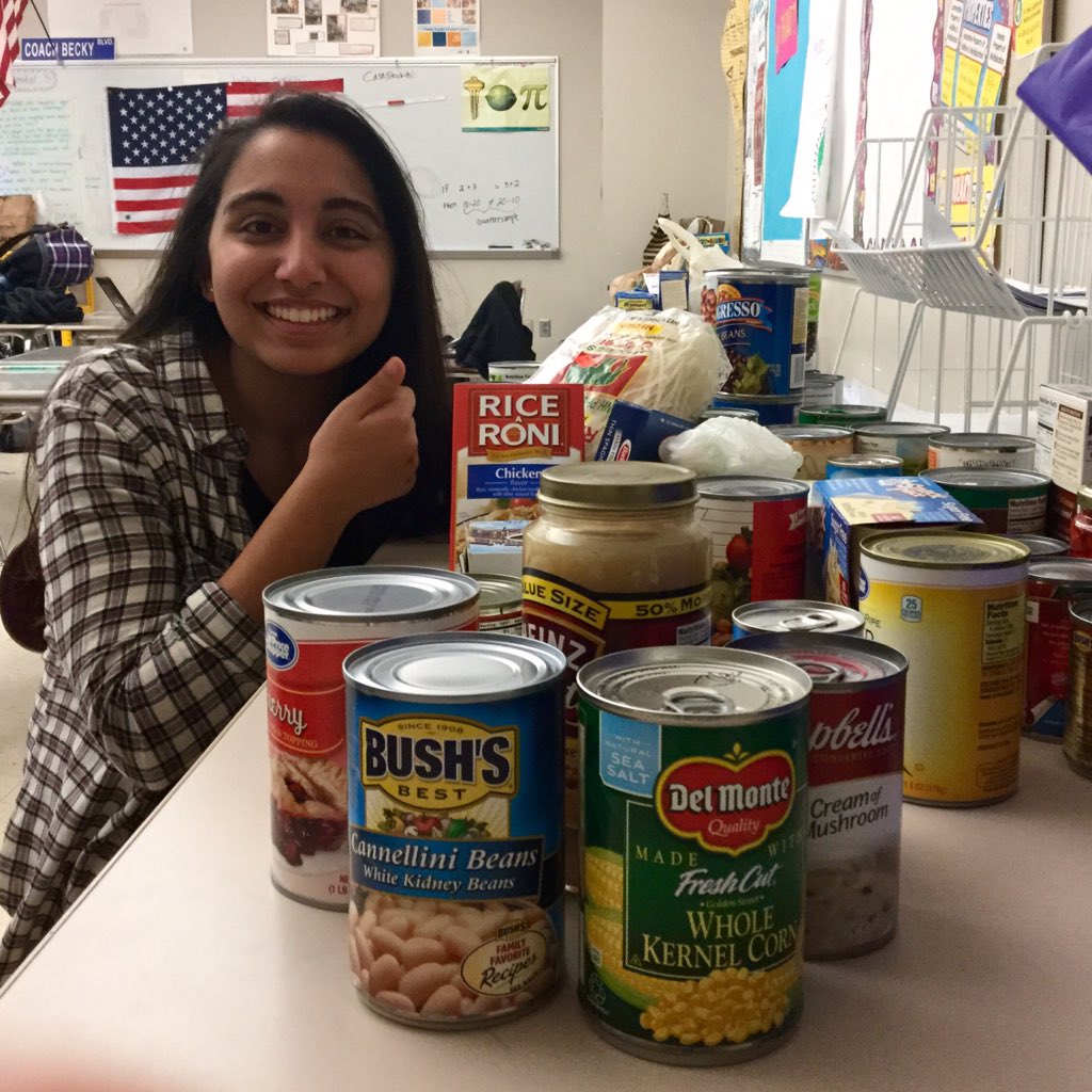 StuCo__SHS's tweet photo. Only 2 days left to bring in food! Let's take it up a notch! #SHSfooddrive https://t.co/gaLlnw6jVe