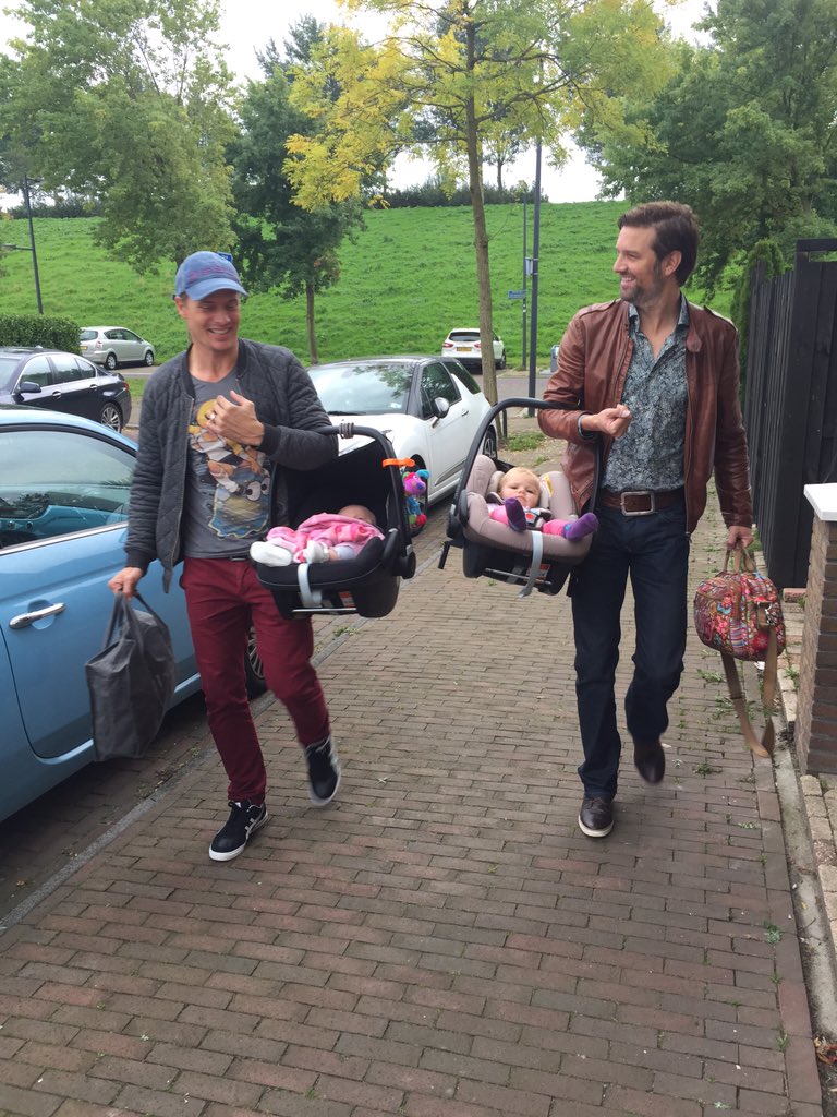 'Jonge Vaders' op stap met hun meiden...