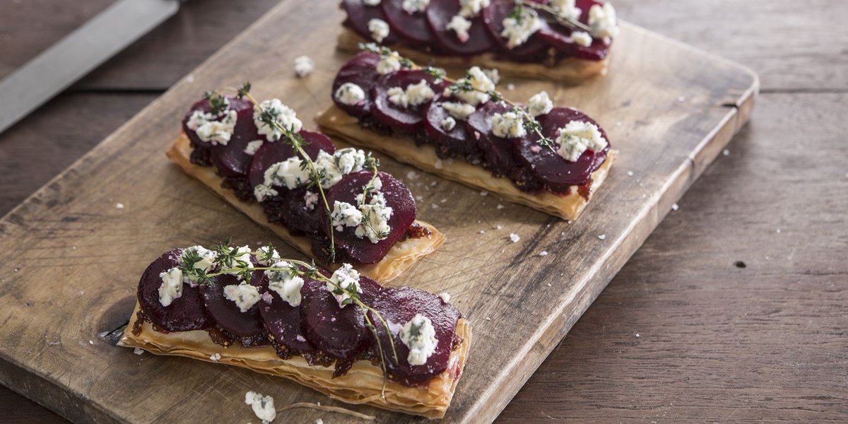 gbchefs's tweet photo. .@adamgraychef pairs beetroot &amp; fig with Oxford Blue cheese in his filo tartlets https://t.co/0QrHRZfvc0 #JusCreate https://t.co/SFqOjzvv9f