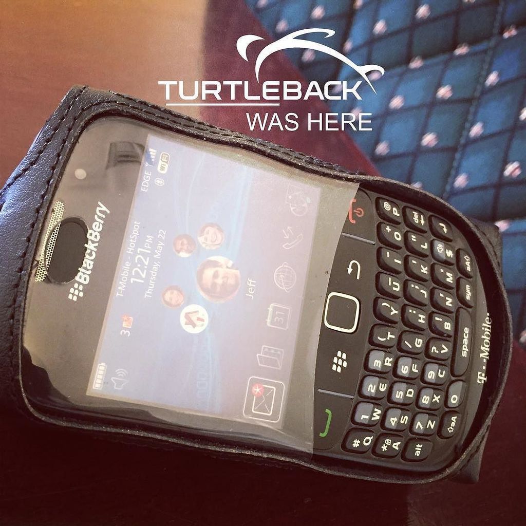 Turtlebackcase's tweet image. Keep it #oldschool #tbt #turtlebackcase #blackberry #crackberry ift.tt/1j9EFRS