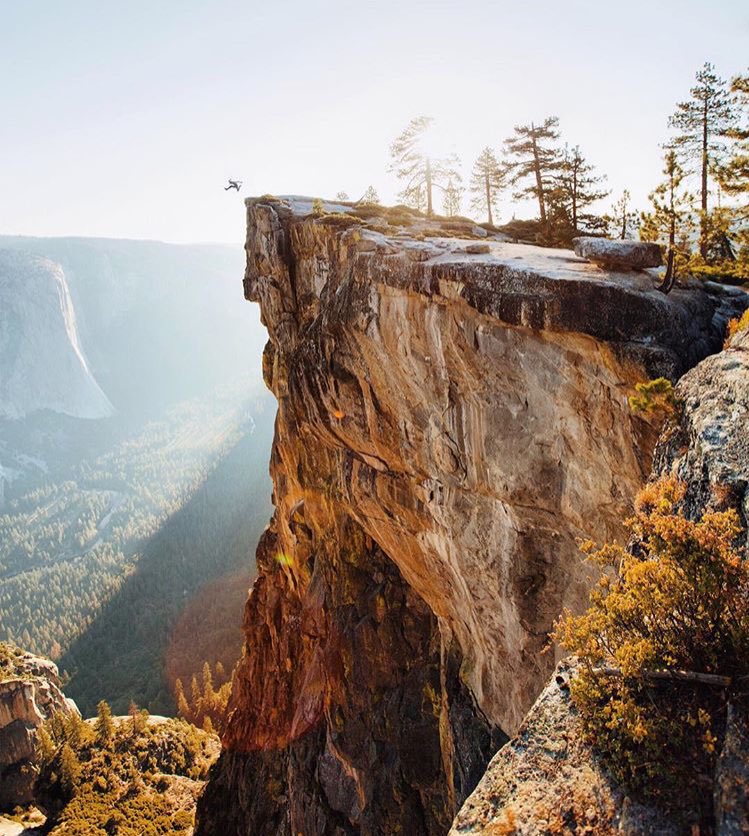NatureHighDef's tweet photo. Taft Point, Yosemite National Park https://t.co/n3AqQ0g6z5
