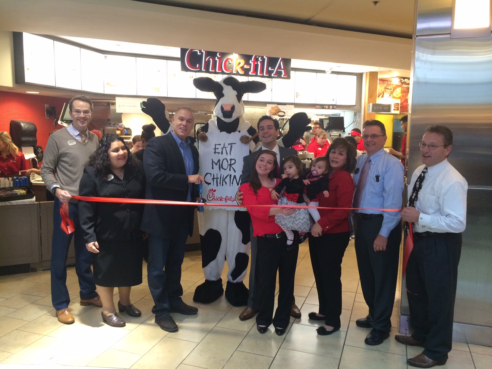 X 上的Garden State Plaza：「Chick-fil-A is now open at Westfield