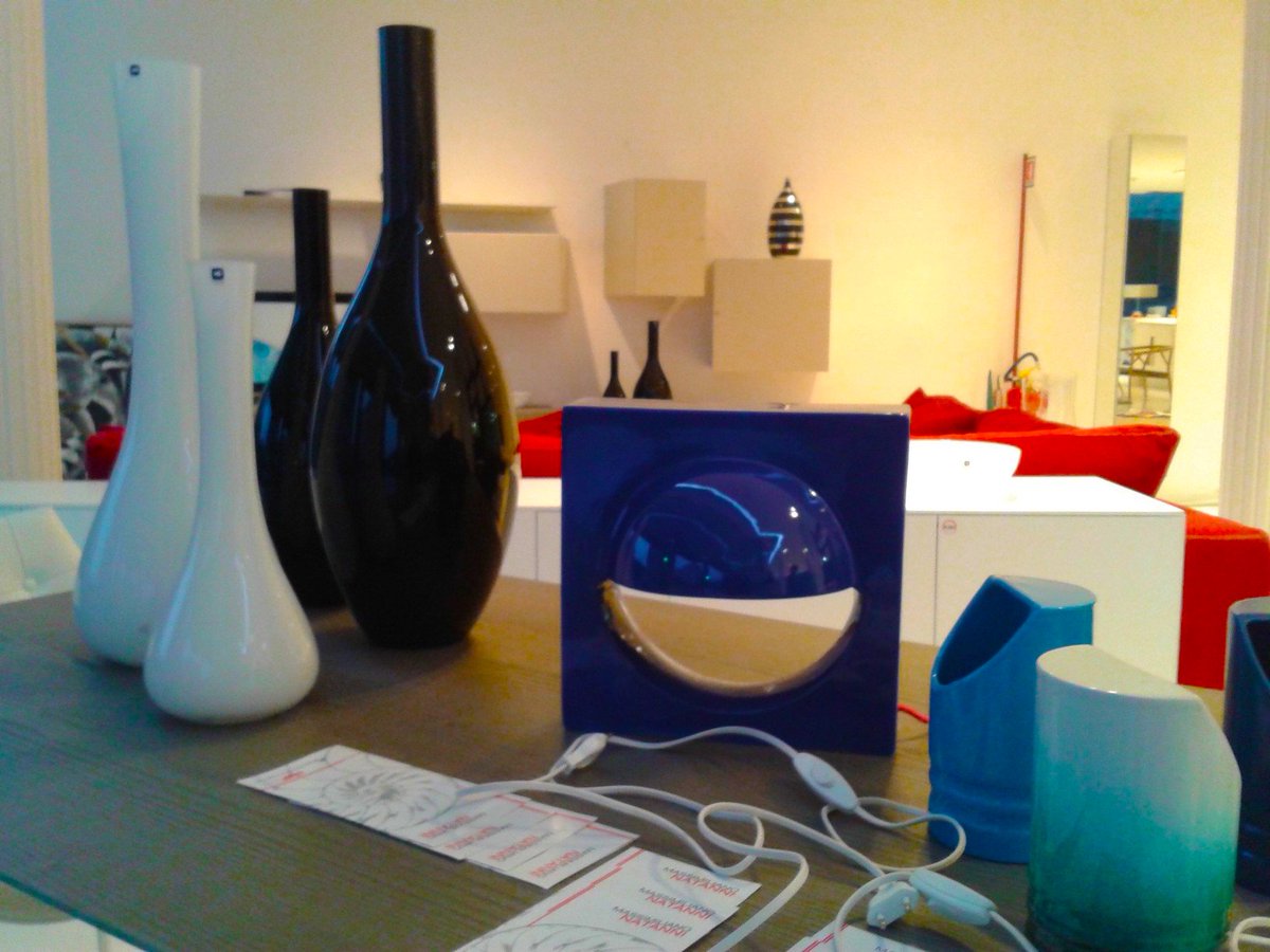 maxnatanni's tweet photo. da oggi #architandarte è presente a #CasaDesign con #kiko_light e #baffo_light #design #ceramica show room #Teramo https://t.co/drWL6G1hfC