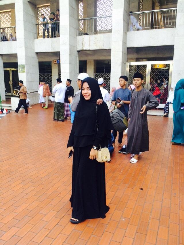 AzzaYulia tweet picture