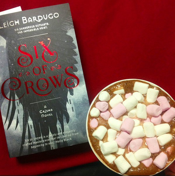 goodreads's tweet image. What's your favorite beverage to drink while reading? #GoodreadswithaView @LBardugo RT @foreverrachiiee