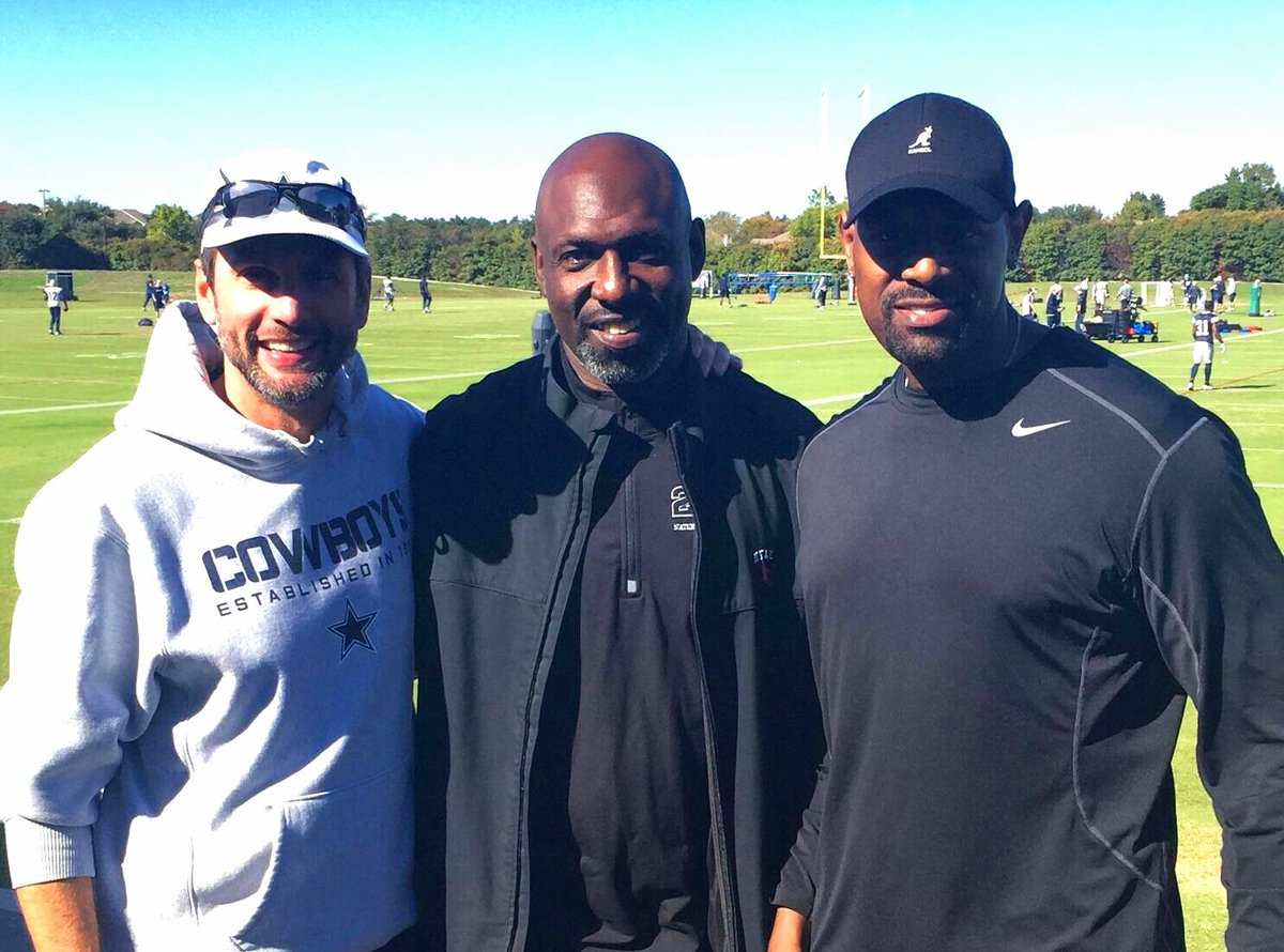 HMAN84's tweet photo. @VirginiaSports teammates QB #ShawnMoore & WR #DerekDooley (Cowboys' WR coach) @dallascowboys practice today @Lions https://t.co/q8y8UJZb4A