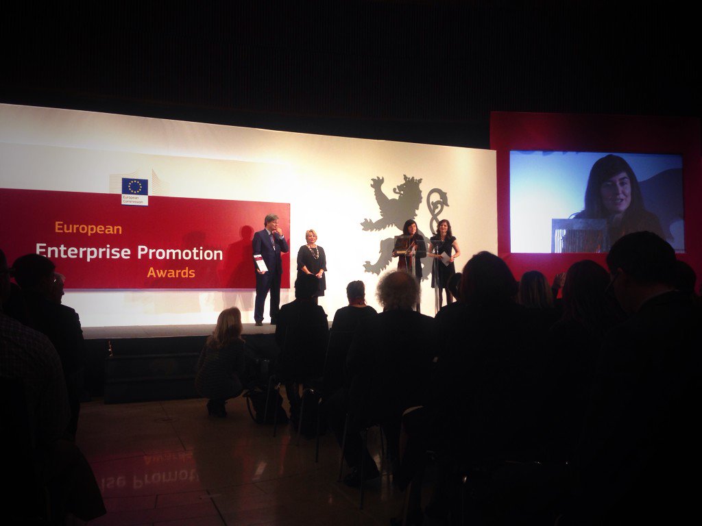 EEPA_EU's tweet photo. Congratulations to Lisbon Micro Entrepreneurship for winning The #GrandJuryPrize! 🎉🎉🎉 #euSMEwk15 #EEPAs https://t.co/XlcGUfwV9L