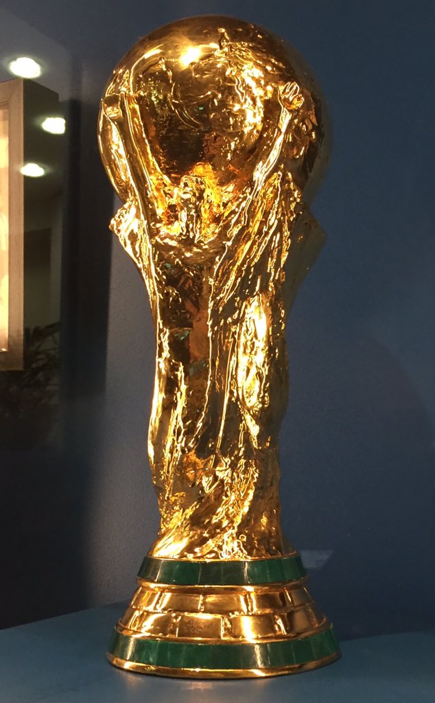 #wearethechampions - what a pleasure to see the 1998 World Cup trophy at the FFF hall