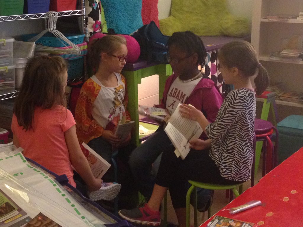 andreabambury's tweet photo. These 2nd graders are loving #bookclubs https://t.co/8GgqNHJMpM
