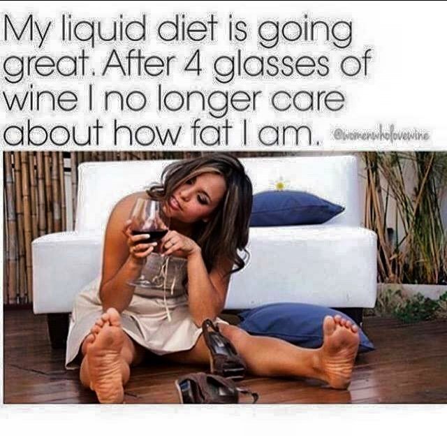 lucafex's tweet photo. And cheers 🍾🍷#transformforlife #funnyshit #gottalaughalittle #doyouevenlift #doueven #fitfam #quotes #notfitnessrel… https://t.co/MX0iCXtZZA