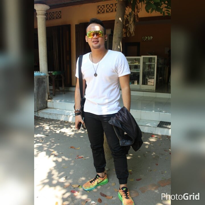 NovalKDI15's tweet photo. .jgn lupa follow fanbase kita @novalisme_indo ya...instagram sm twitter sama2 id nya...luv u all...😘😚😗😙 https://t.co/jVMC9cjfGb