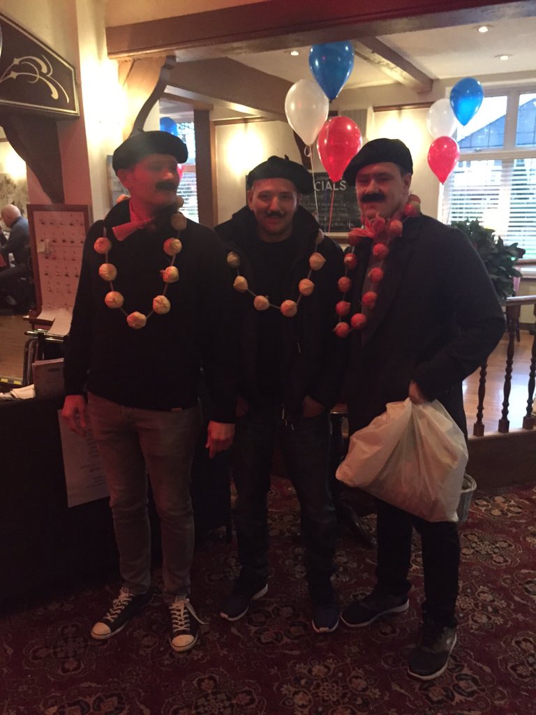 JobbersRest's tweet image. Best dressed goes too.... 
#BeaujolaisDay  #BeaujolaisNouveau  #essexpub @UpminsterFC  @
