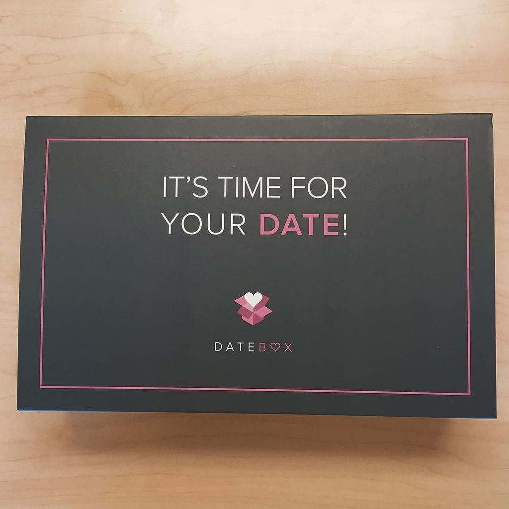 AOAlpha10's tweet image. Looky what I just got! Can't wait to go on a @getdatebox date with @towens3245. #getdatebox ift.tt/1QQiXAn