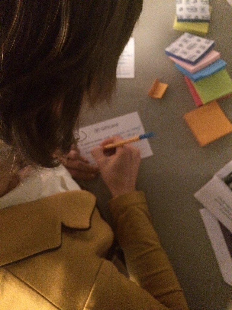 Tijd voor The Gift! Iedereen geeft op een kaartje zijn/haar netwerk, expertise, tips en meer! #TheRoast