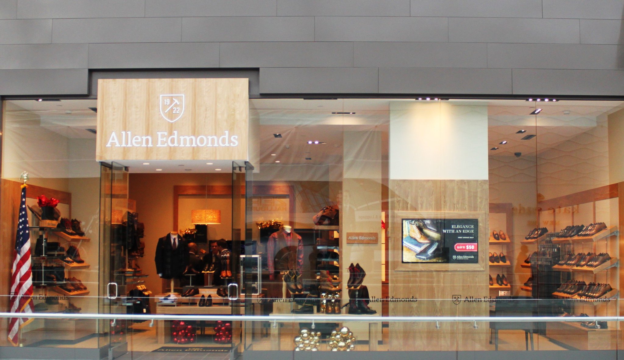 allen edmonds roosevelt field
