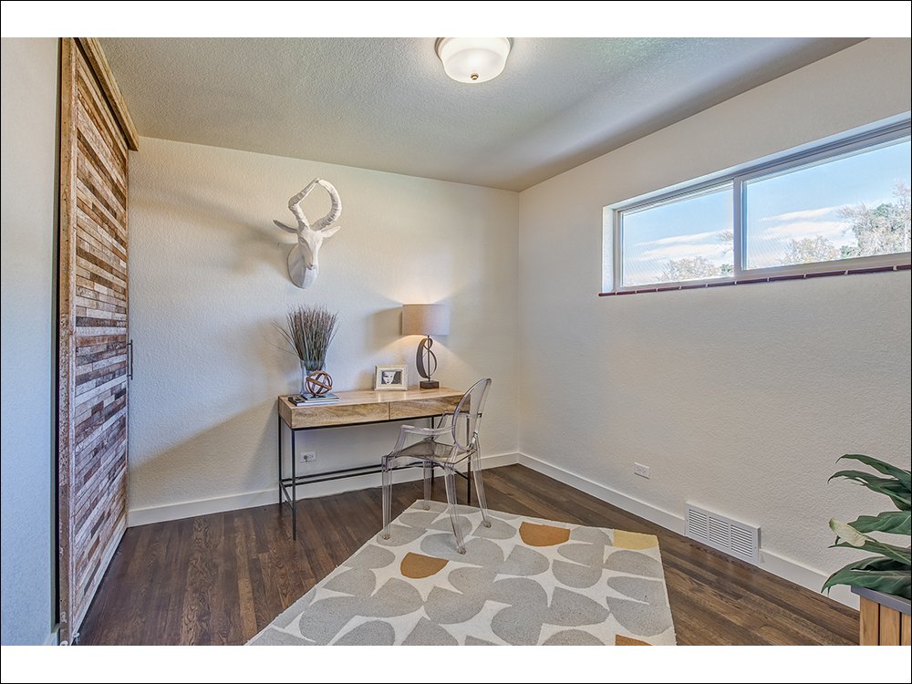 Now a 2 AND 1 Bed Available! 4229 &amp; 4233 Shoshone.
coolesthomesintown.com/4229shoshone.p…
#coolesthomesintown #sunnyside