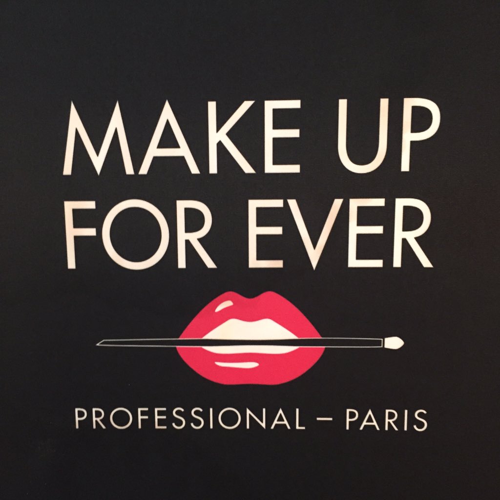 Debenhams's tweet image. We&apos;re excited to be at the #CosmoBlogAwards. Make Up Forever are here to show off our fabulous products. #bloggers