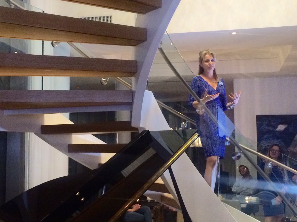 joliflure's tweet photo. The gorgeous director of Ritz Carlton Residences telling us the real deal of Montreal ππ @VisitMTL @Mobtreal #mobmtl https://t.co/PIhRXGV8eq