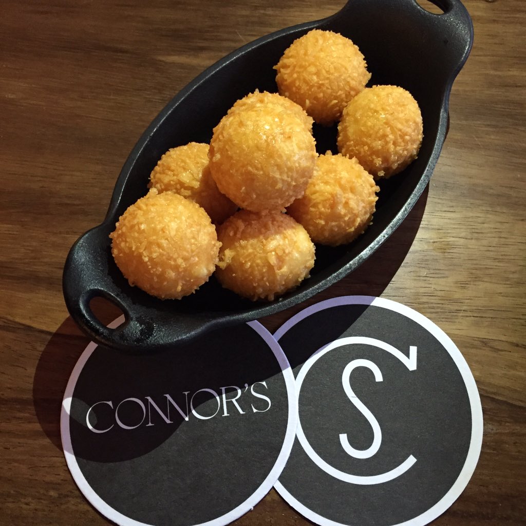 RodrigoDelgado's tweet photo. El #SoyGordo de hoy fueron hamburguesas y deliciosos Parmesan Bites de @ConnorsMex DELICIOSO https://t.co/peFBDj5bpw